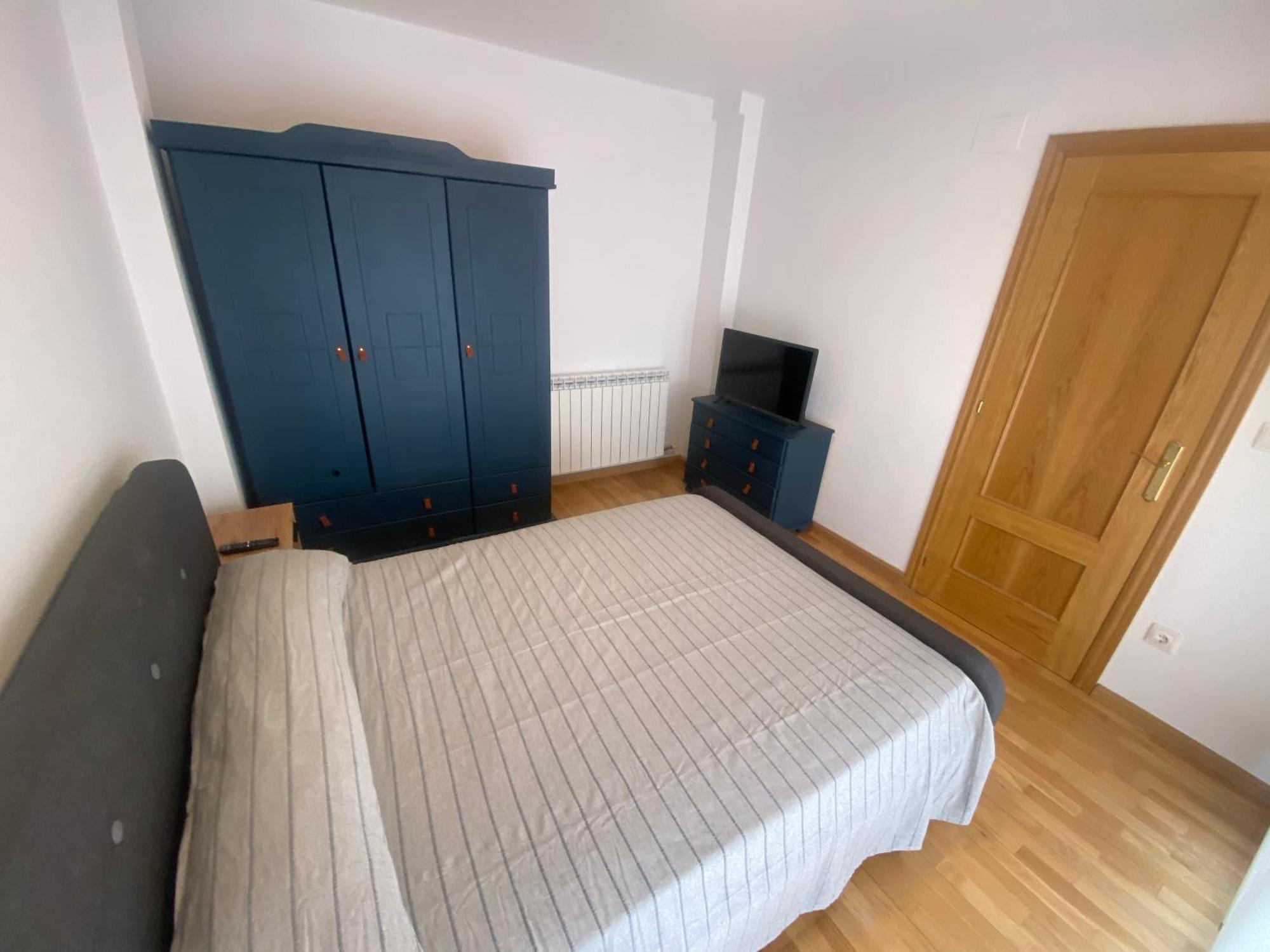 Apartamento Centrico Con Garaje Jaca Eksteriør bilde