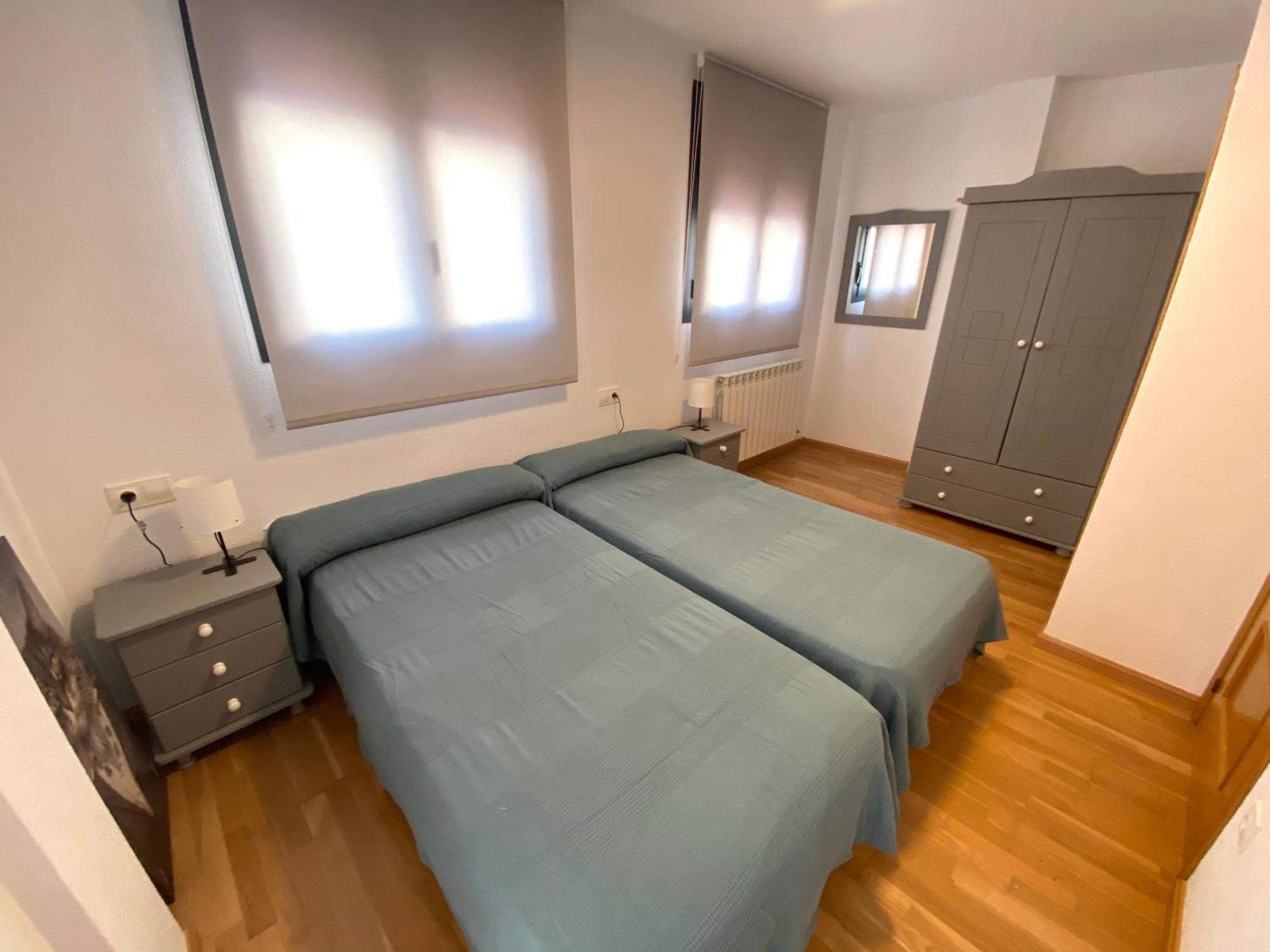 Apartamento Centrico Con Garaje Jaca Eksteriør bilde